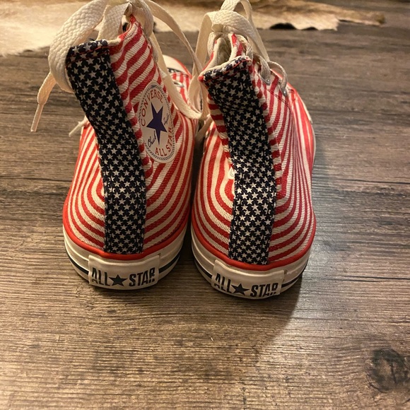 Converse - Picture 3 of 4